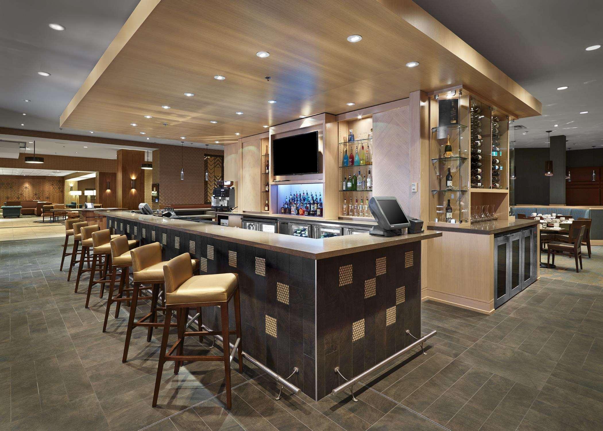 Doubletree By Hilton Hotel & Conference Centre Regina Exterior foto